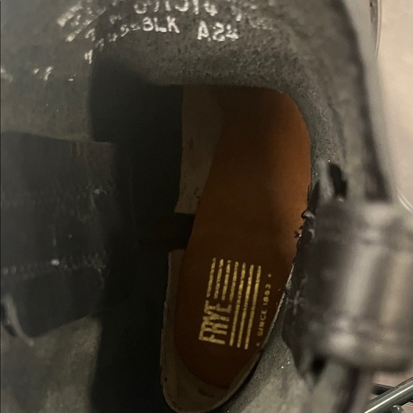 New Frye  Harness leather short biker motorcycle Black Leather Boots 8R - Picture 8 of 10